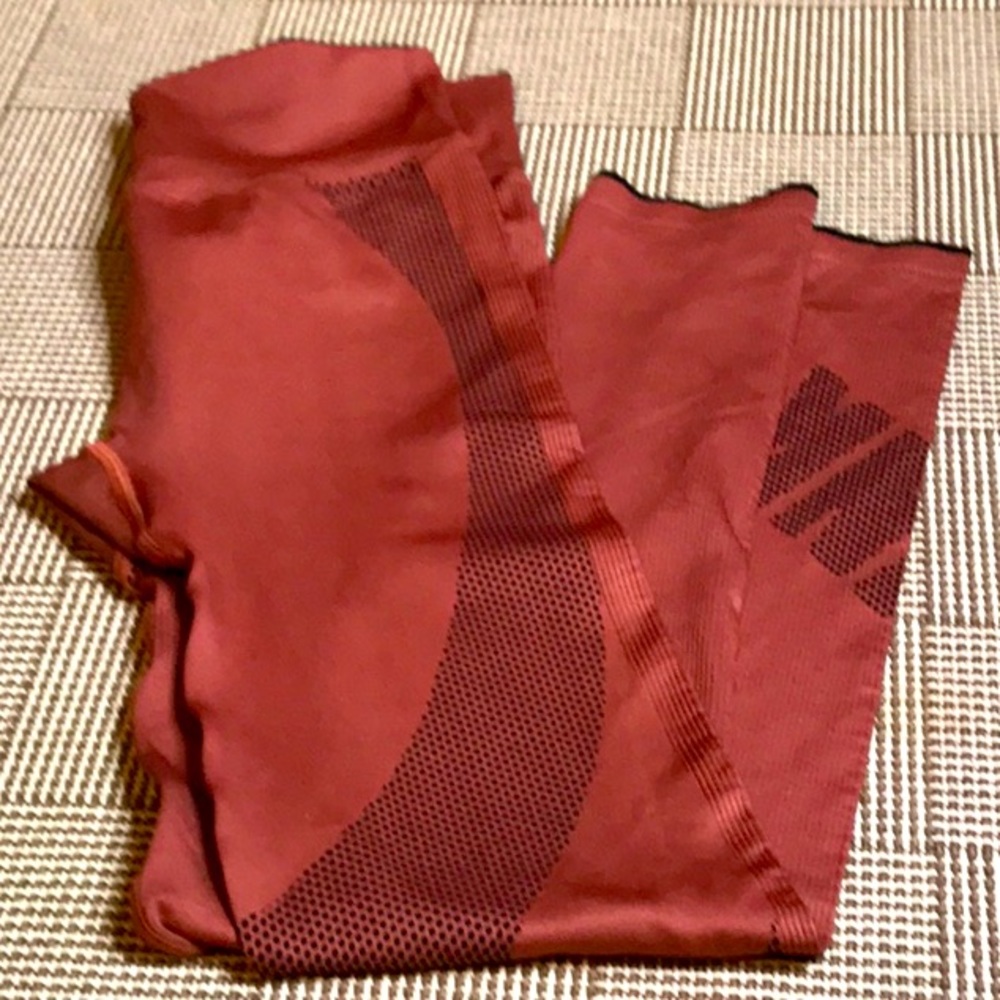 Pink Active Legging 😻😻😻💃🏽💃🏽💃🏽